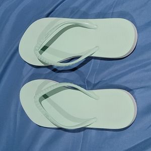 Hayn mint gren flip flops